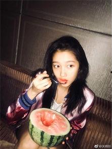 关晓彤吃娱乐瓜,揭秘背后惊人真相  第3张